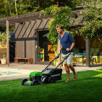 Tondeuse sur batterie Greenworks 48V